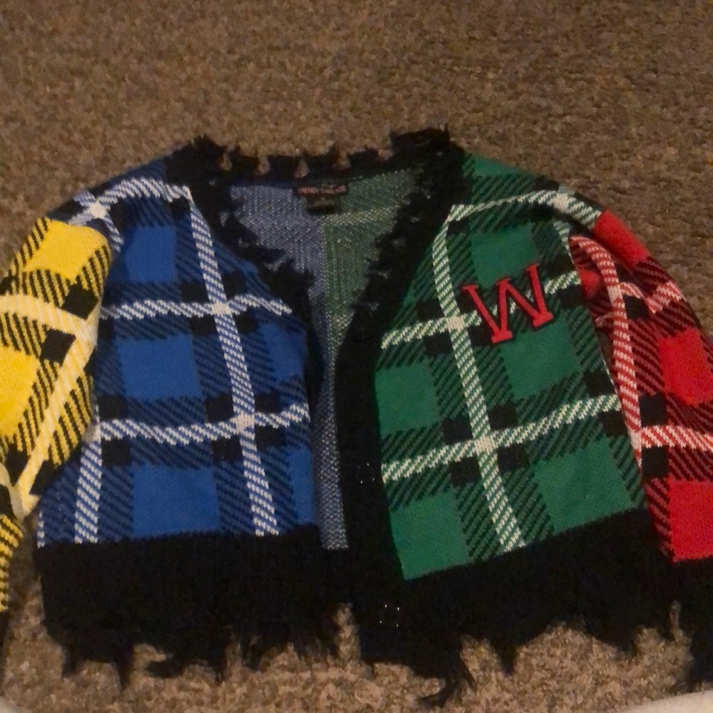 Trendy threads 1x sweater